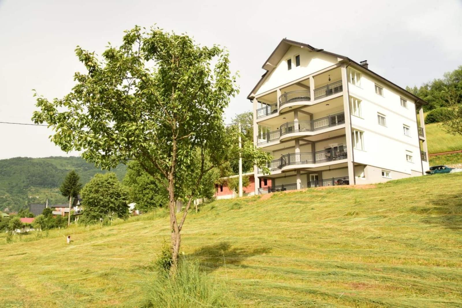 Lmm Apartmani Plav Exterior photo